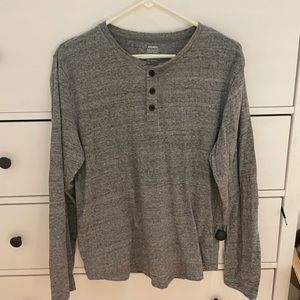 Assorted M long sleeve t shirts